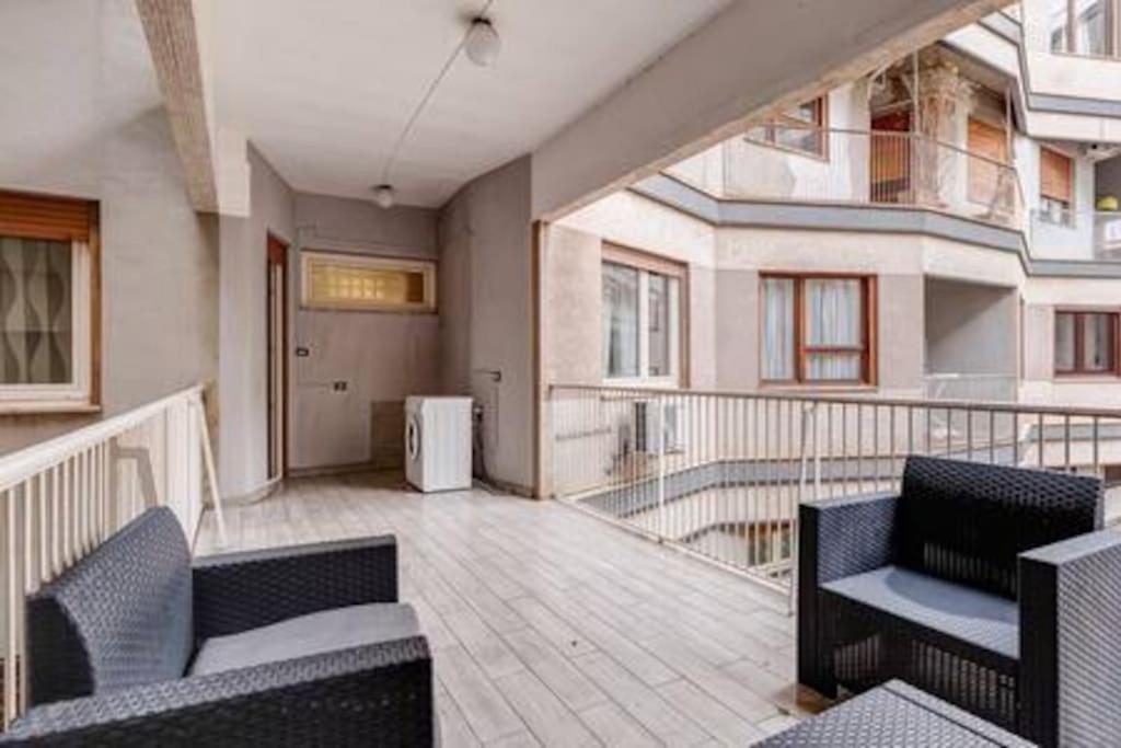Domus Laterani By Jfm - Comfortable Big Terrace Colosseo Appartamento