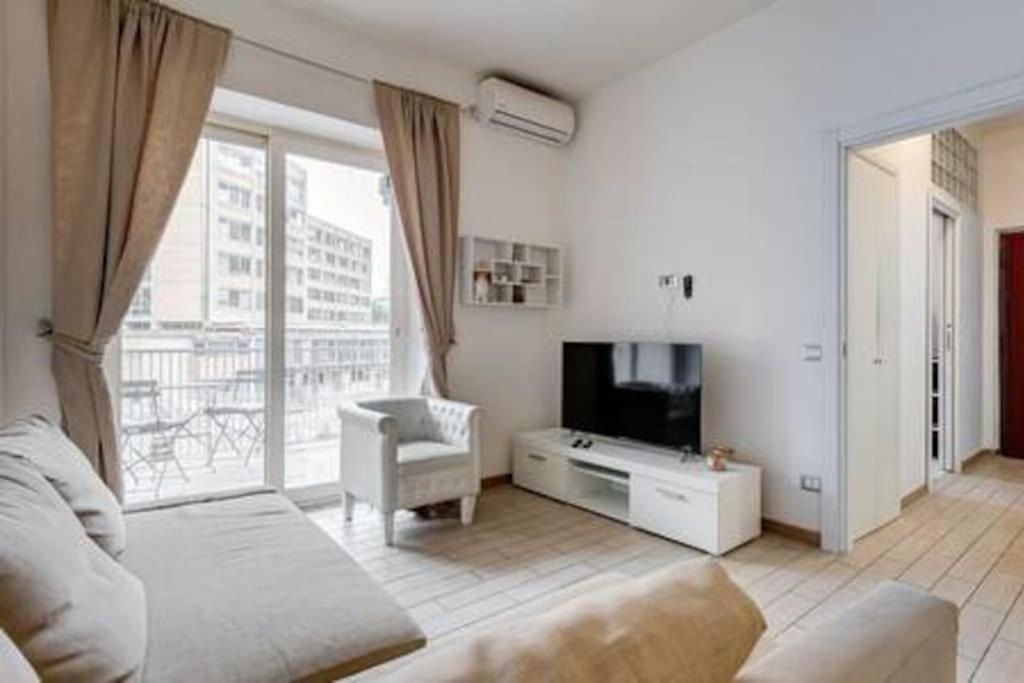 Appartamento Domus Laterani By Jfm - Comfortable Big Terrace Colosseo Roma
