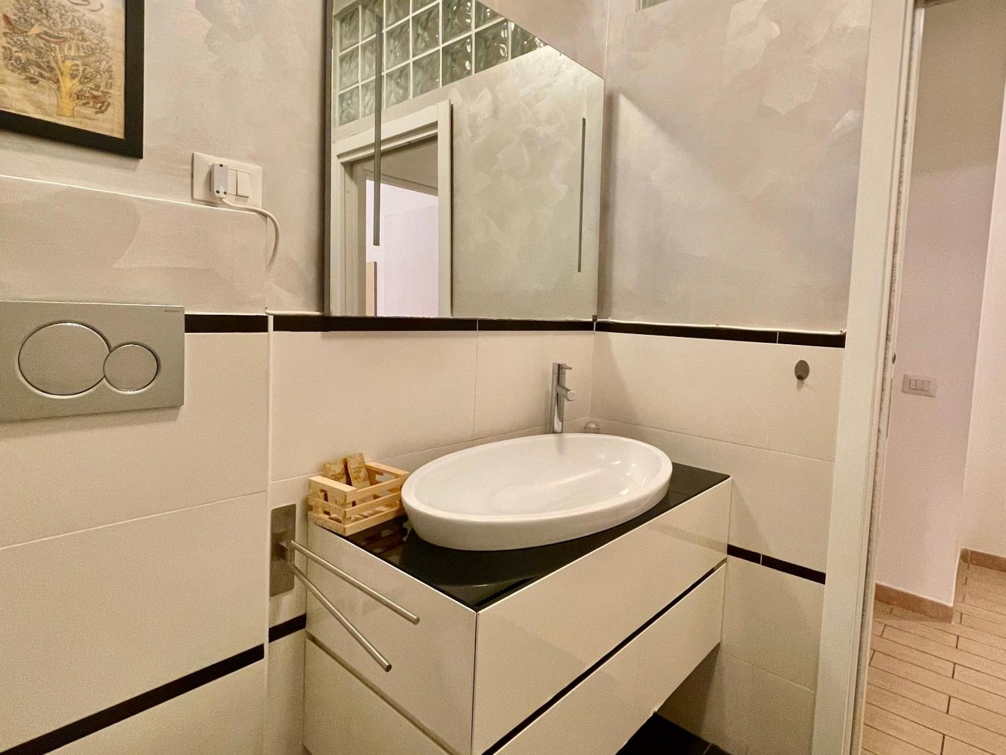 Appartamento Domus Laterani By Jfm - Comfortable Big Terrace Colosseo Roma